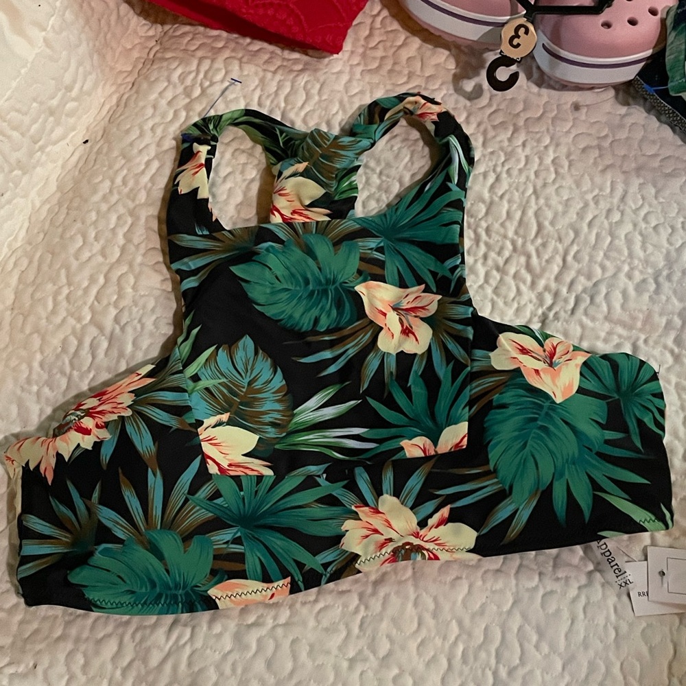 Bikini Top- new with tags XXL green